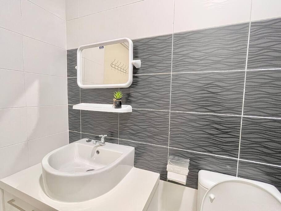 1610 The Platino 5min To Paradigm Sutera Johor Bahru